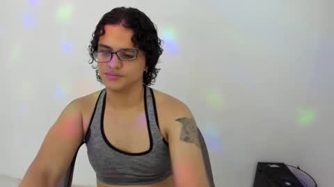 Snapshot of elkingthe chatting on 10-08-25, 07:00 Diana online show from 10-08-25, 07:00