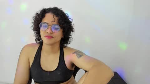 Snapshot of elkingthe chatting on 10-31-25, 07:04 Diana online show from 10-31-25, 07:04