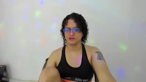 Snapshot of elkingthe chatting on 11-10-25, 06:51 Diana online show from 11-10-25, 06:51