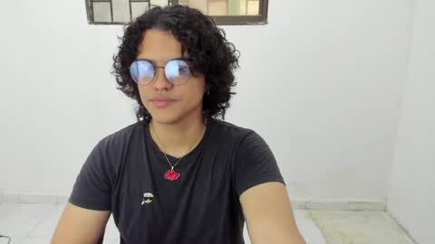 Snapshot of elkingthe chatting on 12-04-25, 06:16 Diana online show from 12-04-25, 06:16