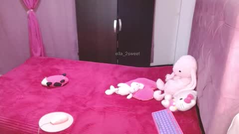 Ella  online show from 12-01-25, 05:12