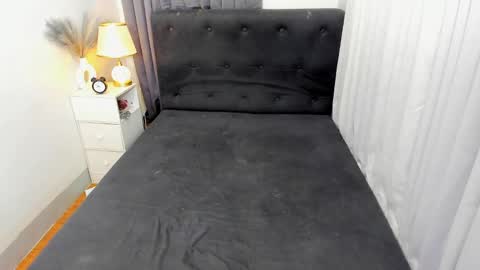 Snapshot of ella______ chatting on 02-22-25, 02:28 Ella online show from 02-22-25, 02:28