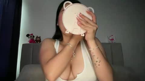 Snapshot of ella_aq chatting on 06-18-26, 07:40 Ella online show from 06-18-26, 07:40