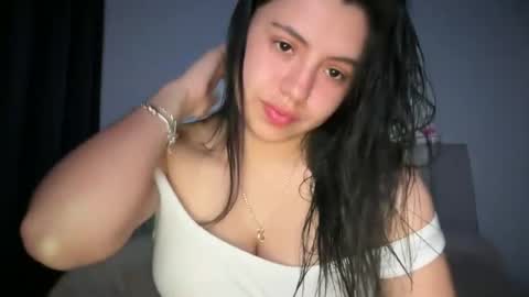 Snapshot of ella_aq chatting on 07-08-26, 05:56 Ella online show from 07-08-26, 05:56