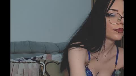 Snapshot of ella_chloe chatting on 11-29-25, 10:24 Chloe online show from 11-29-25, 10:24