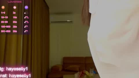 Snapshot of ella_hayes chatting on 01-06-26, 10:01 Ella NEXT STREAM 1TH DECEMBER 1200 - 0800 AM AT MOSCOW TIME online show from 01-06-26, 10:01