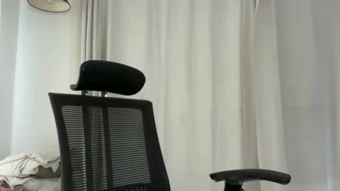 Ella online show from 04-09-26, 07:36