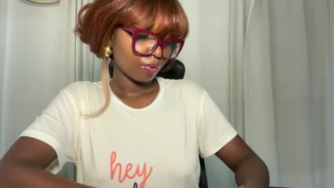 Ella online show from 04-10-26, 02:55