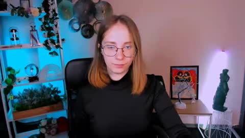 Ella online show from 04-14-26, 07:20