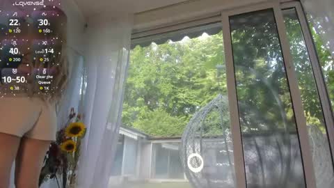 Snapshot of ella_vee chatting on 06-04-26, 04:51 ella_vee online show from 06-04-26, 04:51