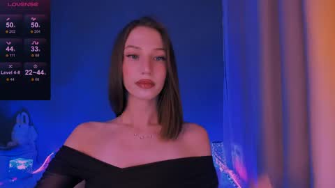 ellaamber online show from 04-26-26, 12:08