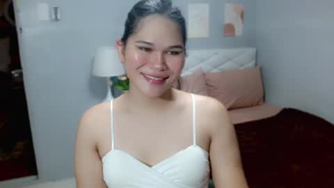 EllaFord online show from 06-18-26, 04:57