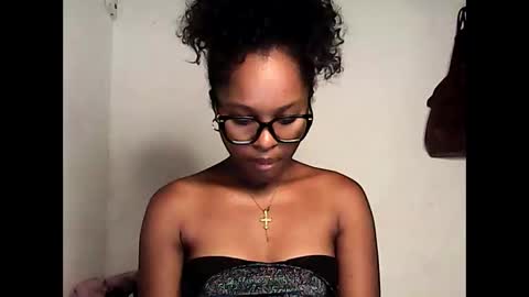 ellah245 online show from 04-25-26, 09:45