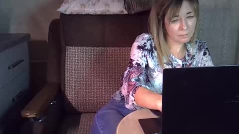 ellajohnsonx online show from 11-29-25, 07:44