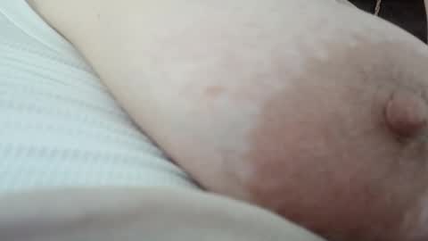 Ella online show from 10-16-25, 06:36