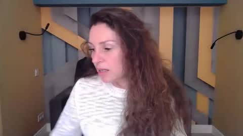 EllaLongs online show from 09-28-25, 11:37