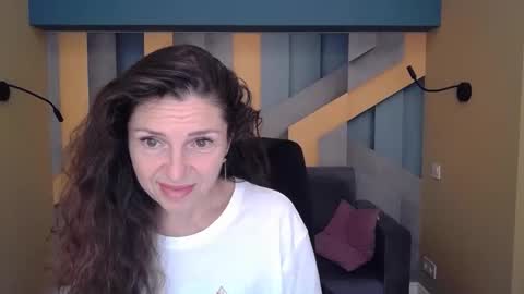 EllaLongs online show from 10-05-25, 11:30