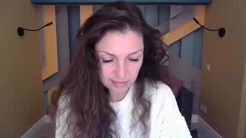 EllaLongs online show from 11-19-25, 12:27