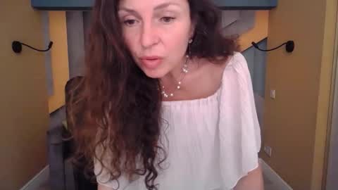 EllaLongs online show from 03-26-26, 01:06