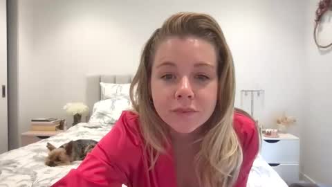 Ella online show from 05-01-26, 08:13