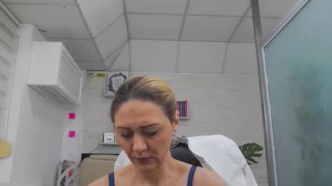            online show from 11-06-25, 01:01