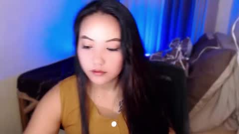 Snapshot of ellaminov chatting on 12-18-25, 01:44 Ella online show from 12-18-25, 01:44