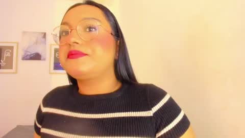 Snapshot of ellamontoya chatting on 12-20-25, 12:01 Ella online show from 12-20-25, 12:01