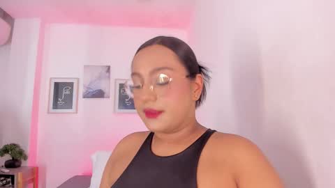 Snapshot of ellamontoya chatting on 01-08-26, 11:56 Ella online show from 01-08-26, 11:56