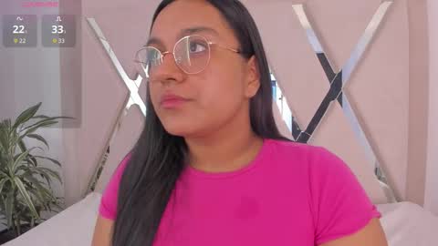 Snapshot of ellamontoya chatting on 02-15-26, 01:20 Ella online show from 02-15-26, 01:20