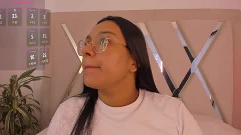 Snapshot of ellamontoya chatting on 02-22-26, 11:09 Ella online show from 02-22-26, 11:09