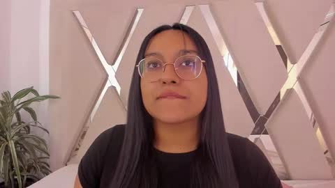 Snapshot of ellamontoya chatting on 03-09-26, 11:36 Ella online show from 03-09-26, 11:36