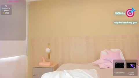 Snapshot of ellathorne chatting on 01-29-25, 04:19 EllaThorne online show from 01-29-25, 04:19