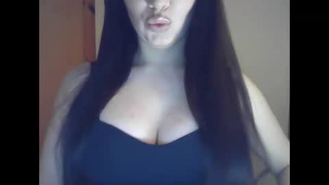 elle010843 online show from 03-18-26, 08:56