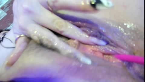 Snapshot of elle4you chatting on 02-06-25, 02:00 ELLE online show from 02-06-25, 02:00