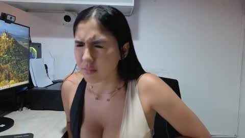 S O F I A   3 Try my private online show from 10-09-25, 11:47