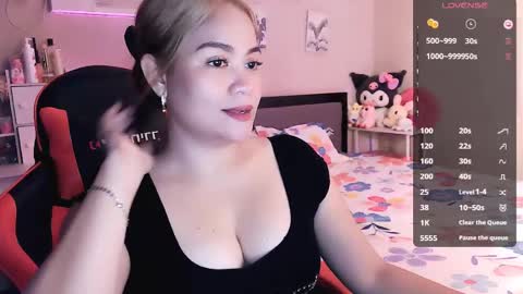 Snapshot of elleelle123 chatting on 06-03-26, 12:57 Ann online show from 06-03-26, 12:57