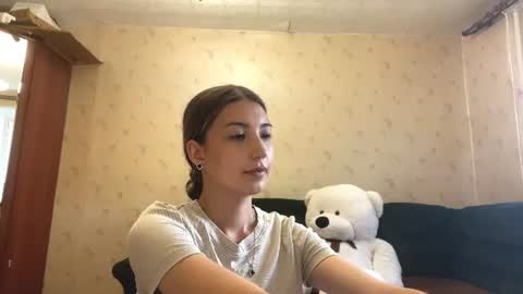 Snapshot of elliaudirsch chatting on 07-08-26, 07:24 elliaudirsch online show from 07-08-26, 07:24