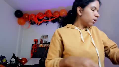  Ellie   online show from 11-01-25, 07:05