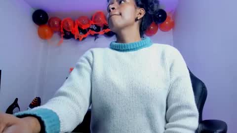  Ellie   online show from 11-05-25, 11:54