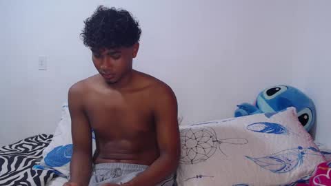 Snapshot of ellie_andy19 chatting on 02-10-25, 03:35 kev  dani online show from 02-10-25, 03:35