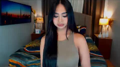 Snapshot of elliecummers chatting on 01-03-25, 03:55 ellie online show from 01-03-25, 03:55