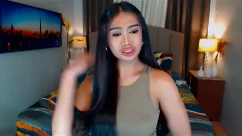 Snapshot of elliecummers chatting on 01-12-25, 01:00 ellie online show from 01-12-25, 01:00