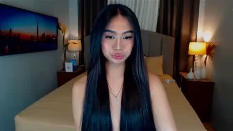 Snapshot of elliecummers chatting on 01-19-25, 12:49 ellie online show from 01-19-25, 12:49