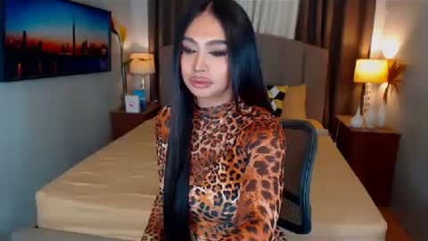 Snapshot of elliecummers chatting on 01-25-25, 04:24 ellie online show from 01-25-25, 04:24
