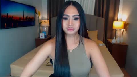 Snapshot of elliecummers chatting on 01-29-25, 10:11 ellie online show from 01-29-25, 10:11