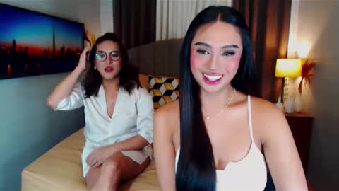 Snapshot of elliecummers chatting on 02-04-25, 03:22 ellie online show from 02-04-25, 03:22