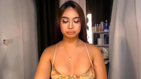 ellie online show from 03-10-26, 01:21