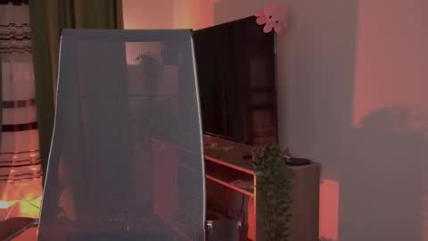 elliecutes online show from 05-23-26, 08:18