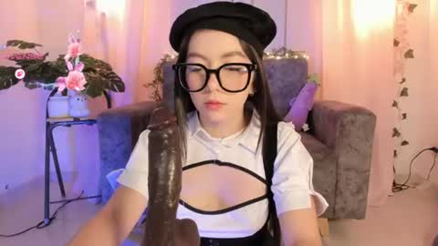 Snapshot of elliedream_ chatting on 07-10-26, 02:41 elliedream_ online show from 07-10-26, 02:41