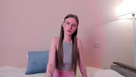 Snapshot of ellierough chatting on 03-15-26, 04:35 ellierough online show from 03-15-26, 04:35